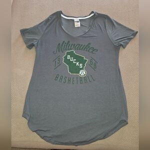 Milwaukee Bucks women's large gray short sleeve shirt. Preowned